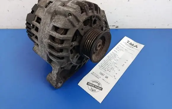 Volkswagen PASSAT B5.5 Generator/alternator 06B903016D