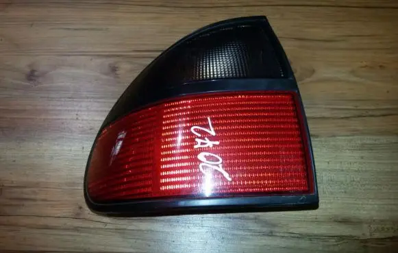Renault Laguna I Rear/tail lights 7700820052