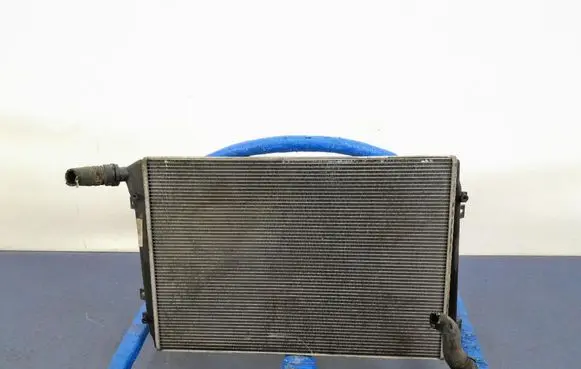 Volkswagen PASSAT B6 Coolant radiator 3C0121253AK