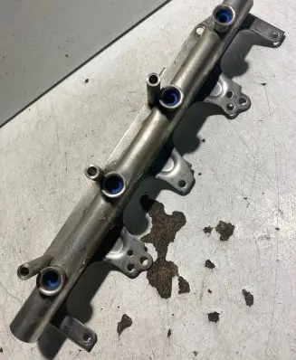 Audi A4 S4 B7 8E 8H Fuel main line pipe 06F133317L