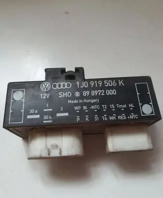 Coolant fan relay