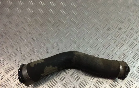 BMW 5 F10 F11 Intercooler hose/pipe 7612095