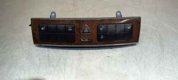 Mercedes-Benz C W203 Hazard light switch 2038702910 33635302 41177132001