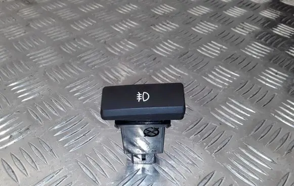 Fog light switch