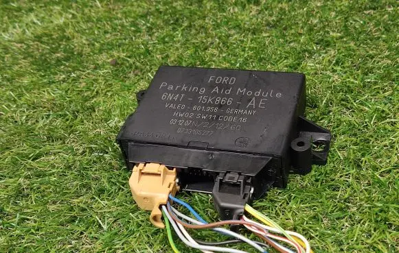 Ford Focus Parking PDC control unit/module 6N4T15K866AE