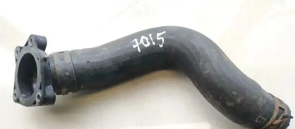 Toyota Avensis T270 Engine coolant pipe/hose 163210R020 16321-0R020
