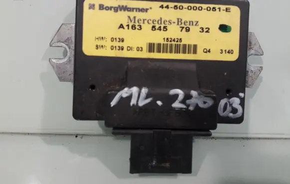 Mercedes-Benz ML W163 Transfer box differential control unit A1635457932