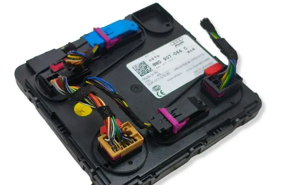 Audi A4 S4 B9 Comfort/convenience module 8W0907064C 5DK01107920