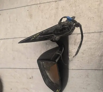 Front door electric wing mirror