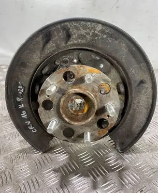 Honda CR-V Rear wheel hub