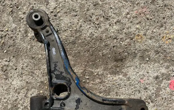 Renault Master III Front lower control arm/wishbone