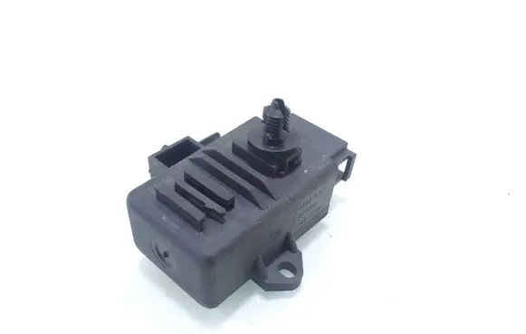 Volkswagen Transporter - Caravelle T5 Seat heating relay 1K0959772
