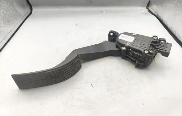 Alfa Romeo 159 Accelerator throttle pedal 60695128 6PV00886000 09315