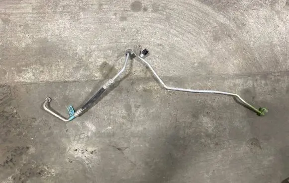 Dodge Durango Air conditioning (A/C) pipe/hose 68161180AA