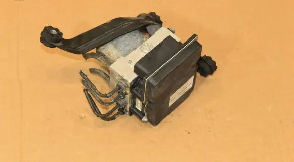 BMW X5 E53 ABS Pump 6768686