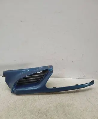 Renault Scenic I Front bumper upper radiator grill
