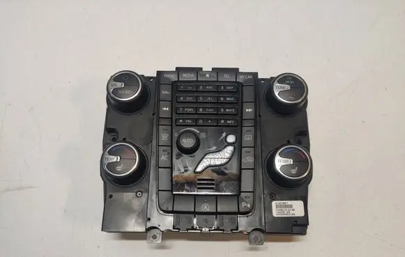 Volvo V70 Climate control unit 31324827
