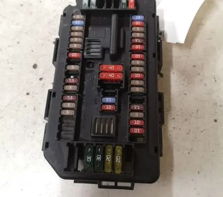 BMW 1 F20 F21 Fuse module 922487904 19096000001 779445