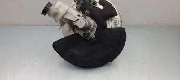Peugeot 5008 II Brake booster 9807687080