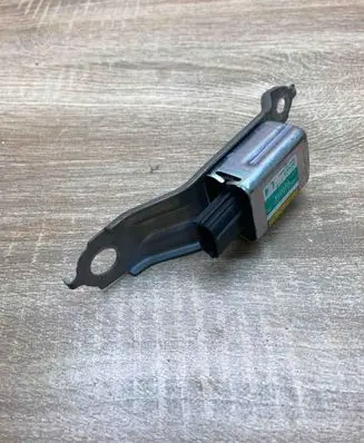 Toyota Prius (XW20) Airbag deployment crash/impact sensor 8983447020 1879000920