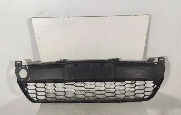 Mazda 2 Front bumper lower grill D651501T1 012134