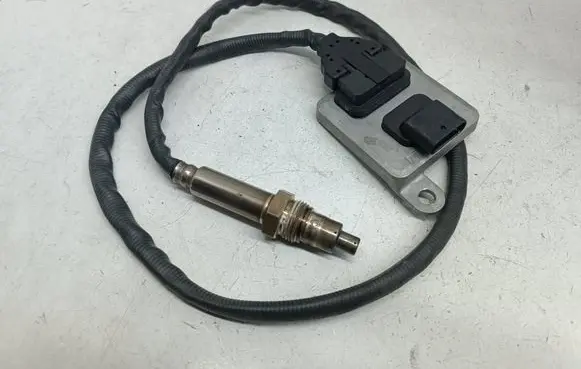 Mercedes-Benz S W221 Lambda probe sensor A0009055812 0009055812 A3C02860300