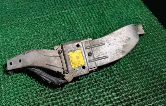 Volkswagen Golf IV Xenon control unit/module 1J0941461 1307011043