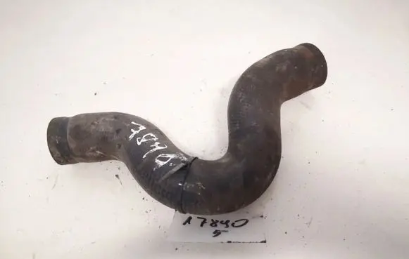 Audi A6 S6 C4 4A Engine coolant pipe/hose
