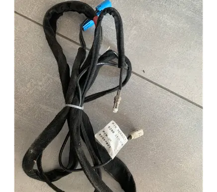 Renault Trafic II (X83) Other wiring loom 8200517970