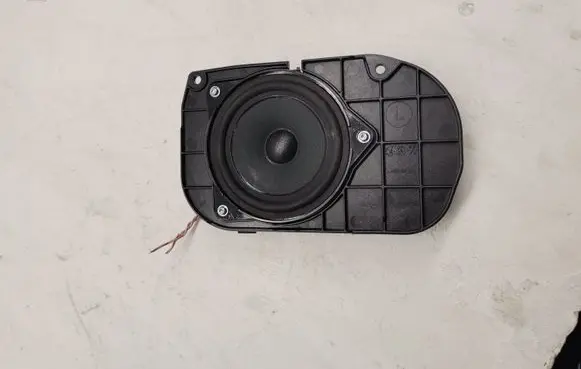 BMW 5 F10 F11 Parcel shelf speaker 9239183