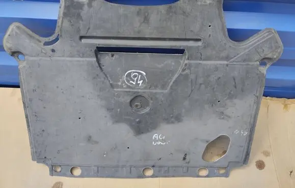 Audi A4 S4 B8 8K Engine splash shield/under tray 8K1863822L