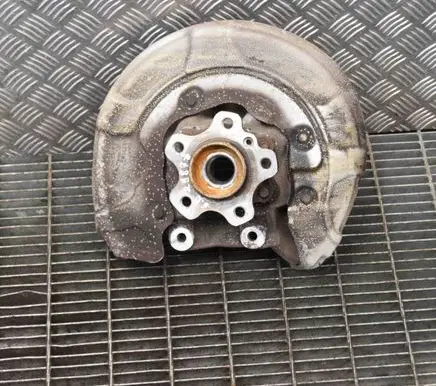 BMW 5 G30 G31 Rear wheel hub 6866338