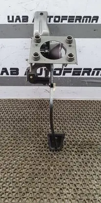 KIA Sportage Brake pedal 328002S950