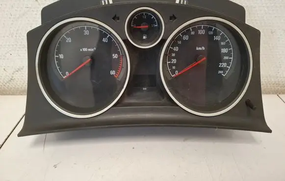 Opel Astra H Speedometer (instrument cluster) 13186323HE