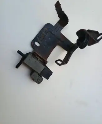 Hyundai i30 Vacuum valve 35120ZR400