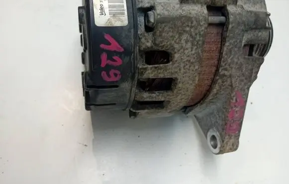KIA Rio Generator/alternator 373002A950
