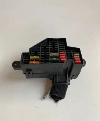 Volkswagen Scirocco Fuse box set 0846152886V 0846152886