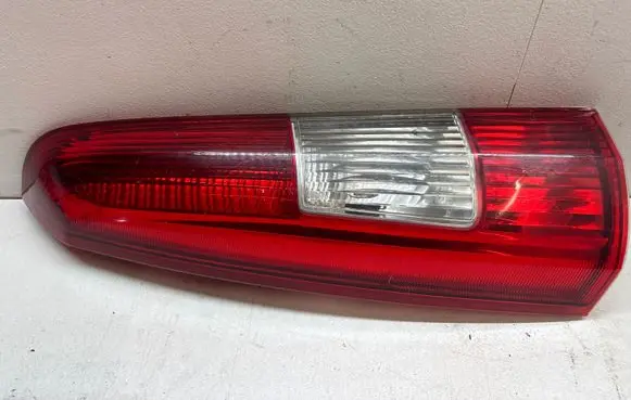 Volvo V70 Rear/tail lights 9154493