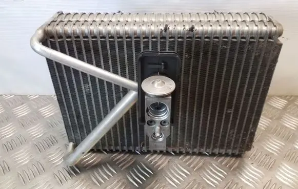 Volvo V70 Air conditioning (A/C) radiator (interior) 