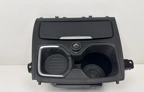 BMW 1 F20 F21 Cup holder front 9207320