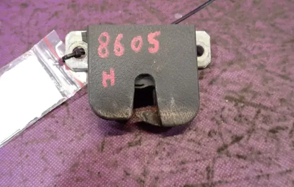 Seat Ibiza III (6L) Tailgate/trunk/boot lock/catch/latch 6L6827505A