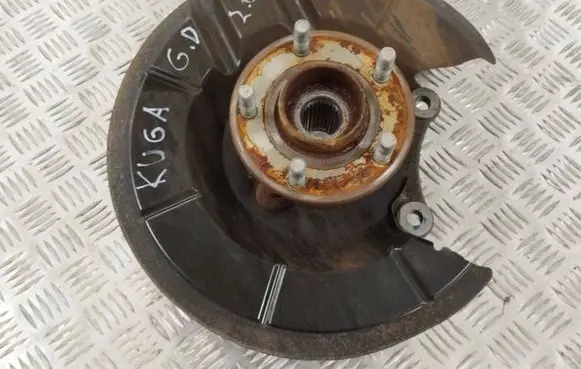 Ford Kuga II Rear wheel hub