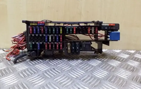 Mercedes-Benz A W168 Fuse module