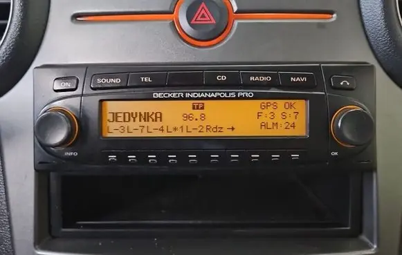 KIA Carens II Radio/CD/DVD/GPS head unit INDIANAPOLISPRO IMPRK1540489