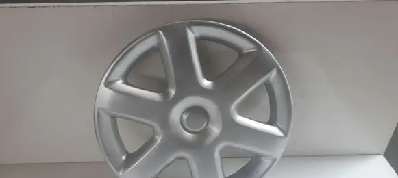 Mazda 323 F R14 wheel hub/cap/trim B21M37170 B21M37170A