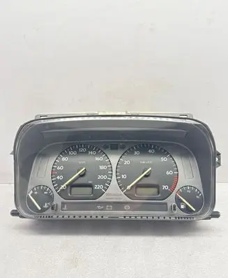 Volkswagen Golf III Speedometer (instrument cluster) 5392324740