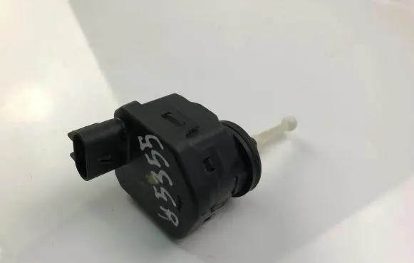 Volvo S40, V40 Headlight level adjustment motor 30864592