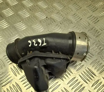 Volvo XC60 Air intake hose/pipe 31422061