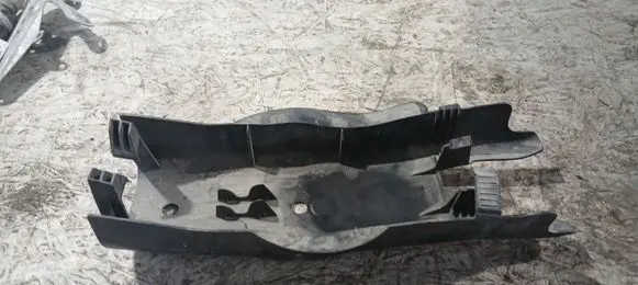 Mercedes-Benz C W205 (B) pillar trim (bottom) 18321224