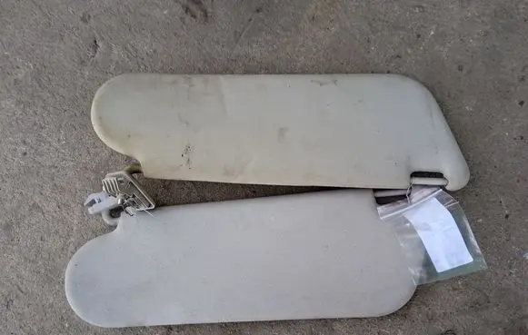 Opel Astra G Sun visor
